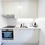 Semesterbostad Boho House - Private 600m From The - Free Parking - Cinema *