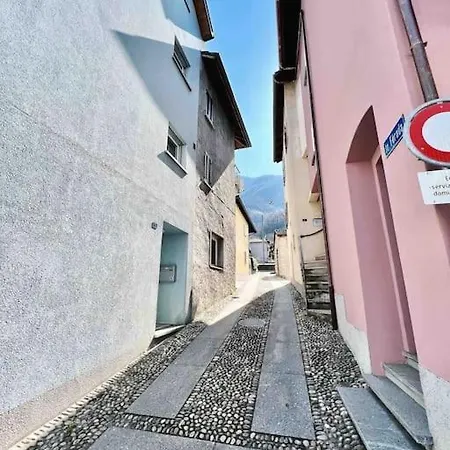 Boho House - Private 600m From The - Free Parking - Cinema Holiday home Gambarogno