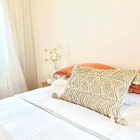 Boho House - Private 600m From The - Free Parking - Cinema *