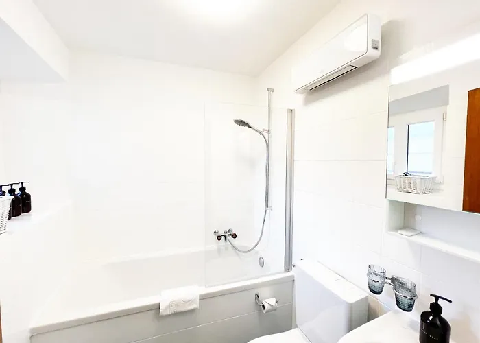 Boho House - Private 600m From The - Free Parking - Cinema Σπίτι διακοπών *