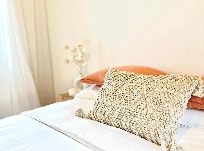 Boho House - Private 600m From The - Free Parking - Cinema *